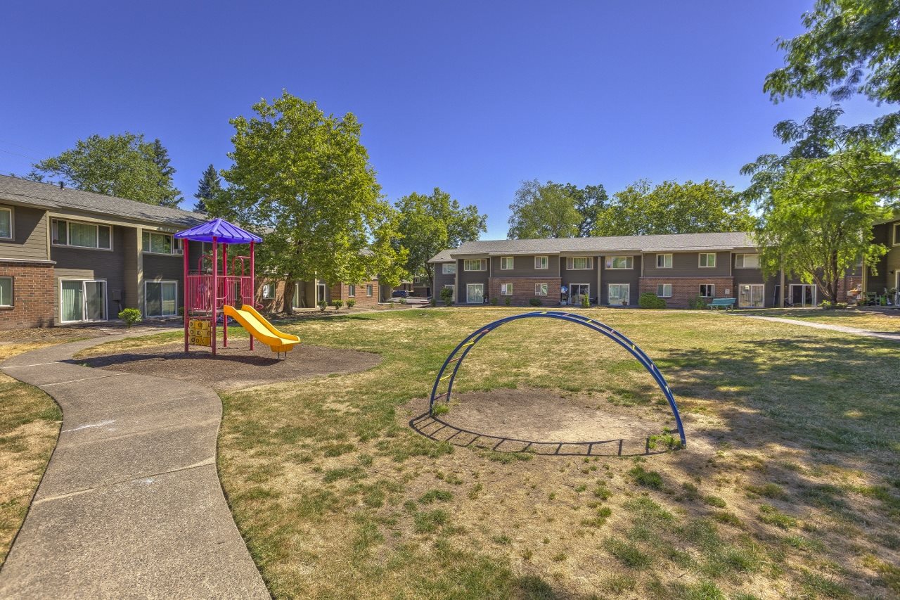 Photos and Video of Woodland Park Apartments in Hillsboro, OR